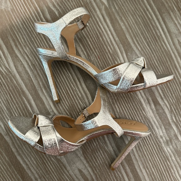 Jewel by Badgley Mischka Rhonda heels in Silver Textile Sz 9 - Picture 4 of 7